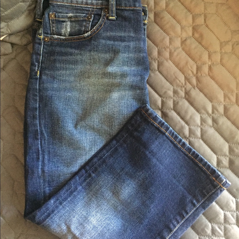 Women’s Capri style jeans
